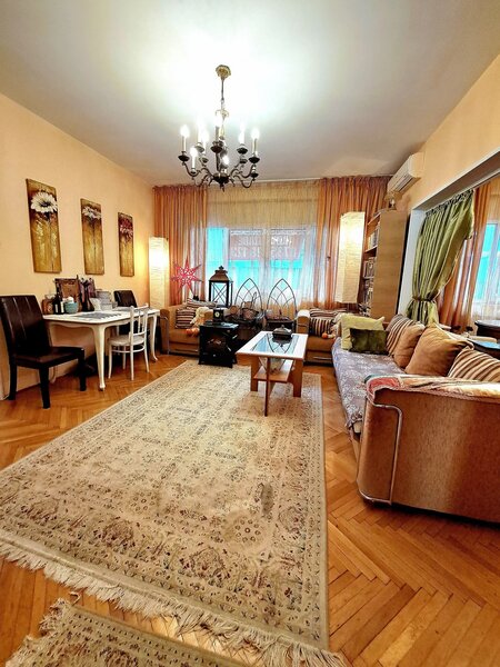 Piata Romana, Dacia, Eminescu, Parc Ioanid, Icoanei, aproape metrou,